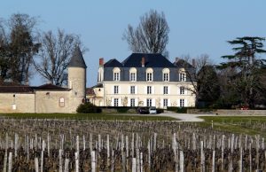 architecture-chateau-guiraud-sauternes-visit-wine-tourism-vines